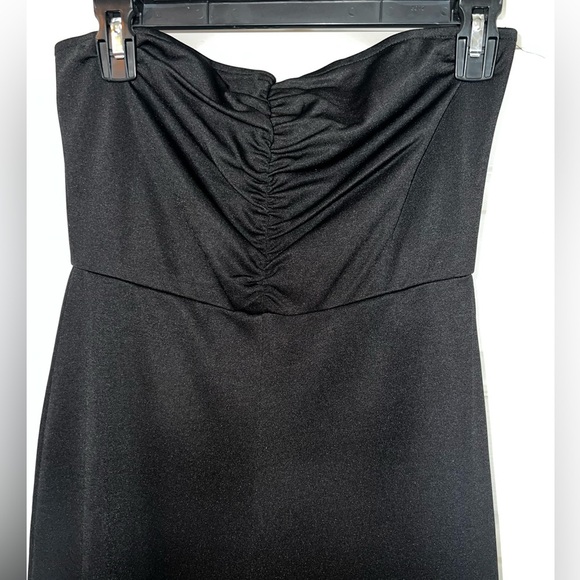 Pink Lily Elegant Black Strapless Jumpsuit - Picture 2 of 4